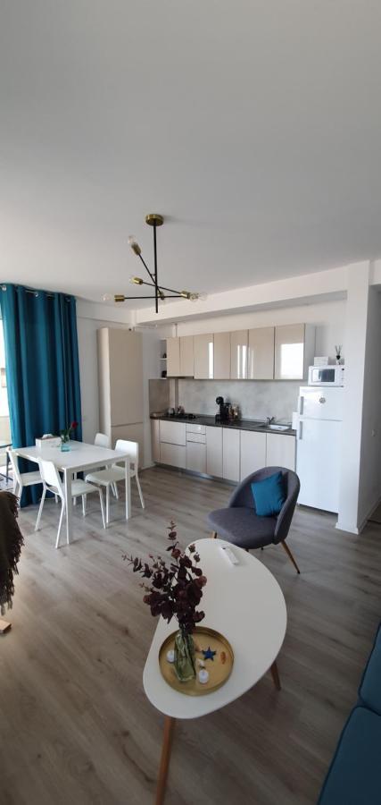 Seashore Residence 5 Navodari Luaran gambar