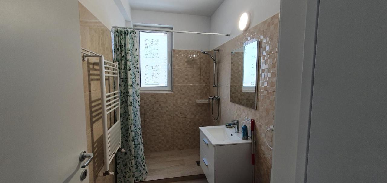 Seashore Residence 5 Navodari Luaran gambar